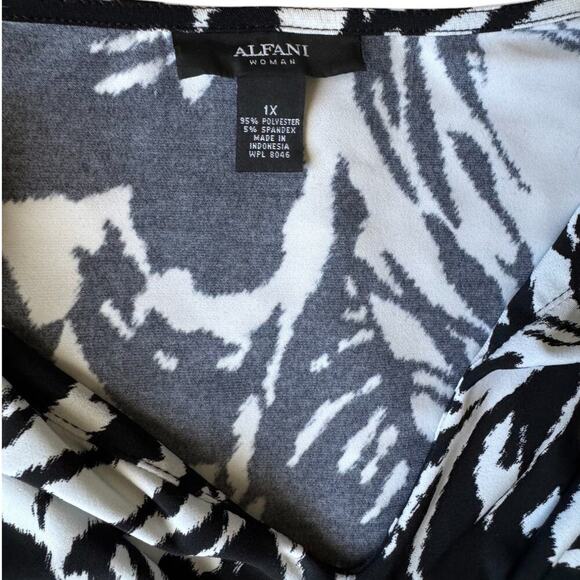 Alfani Black & White Blouse - Picture 3 of 3